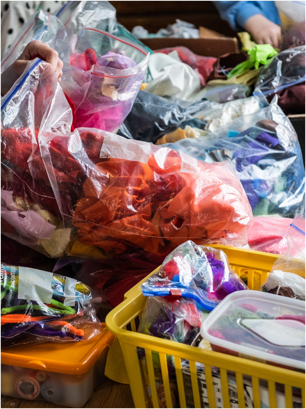 DSCF5180 A place to rummage for fabric